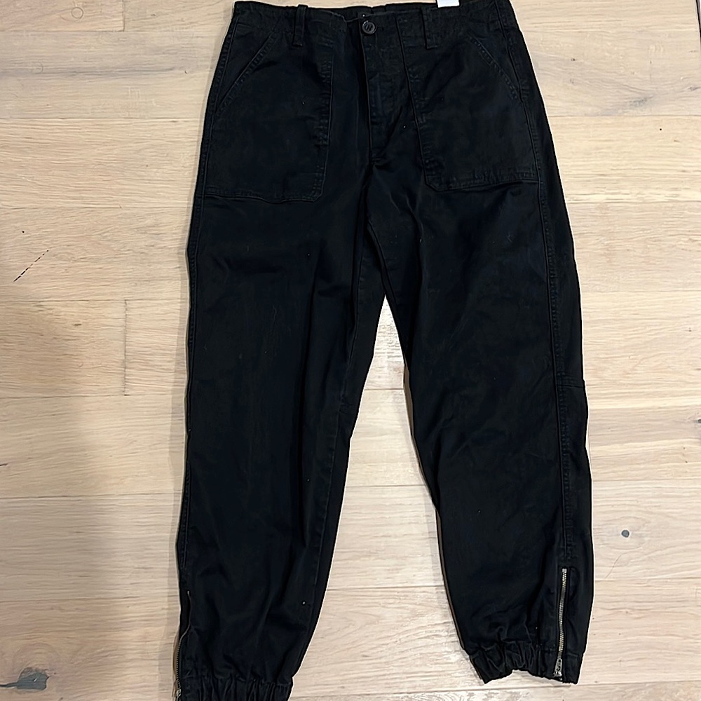 Women’s cargo jogger pants - high rise